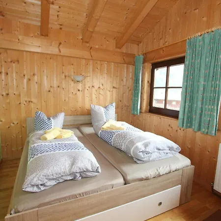 بيت للعطل Spacious In L Ngenfeld With Sauna هوبين